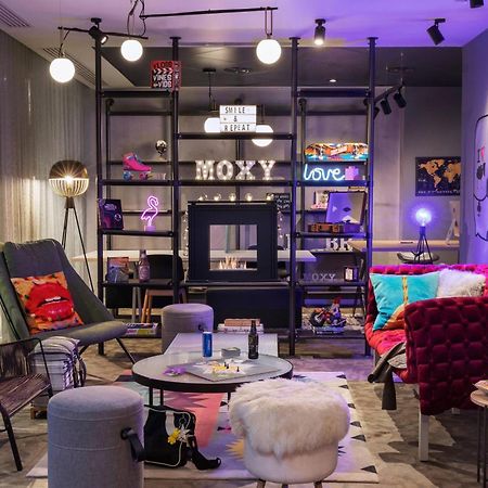Hotel Moxy Bucharest Old Town Esterno foto
