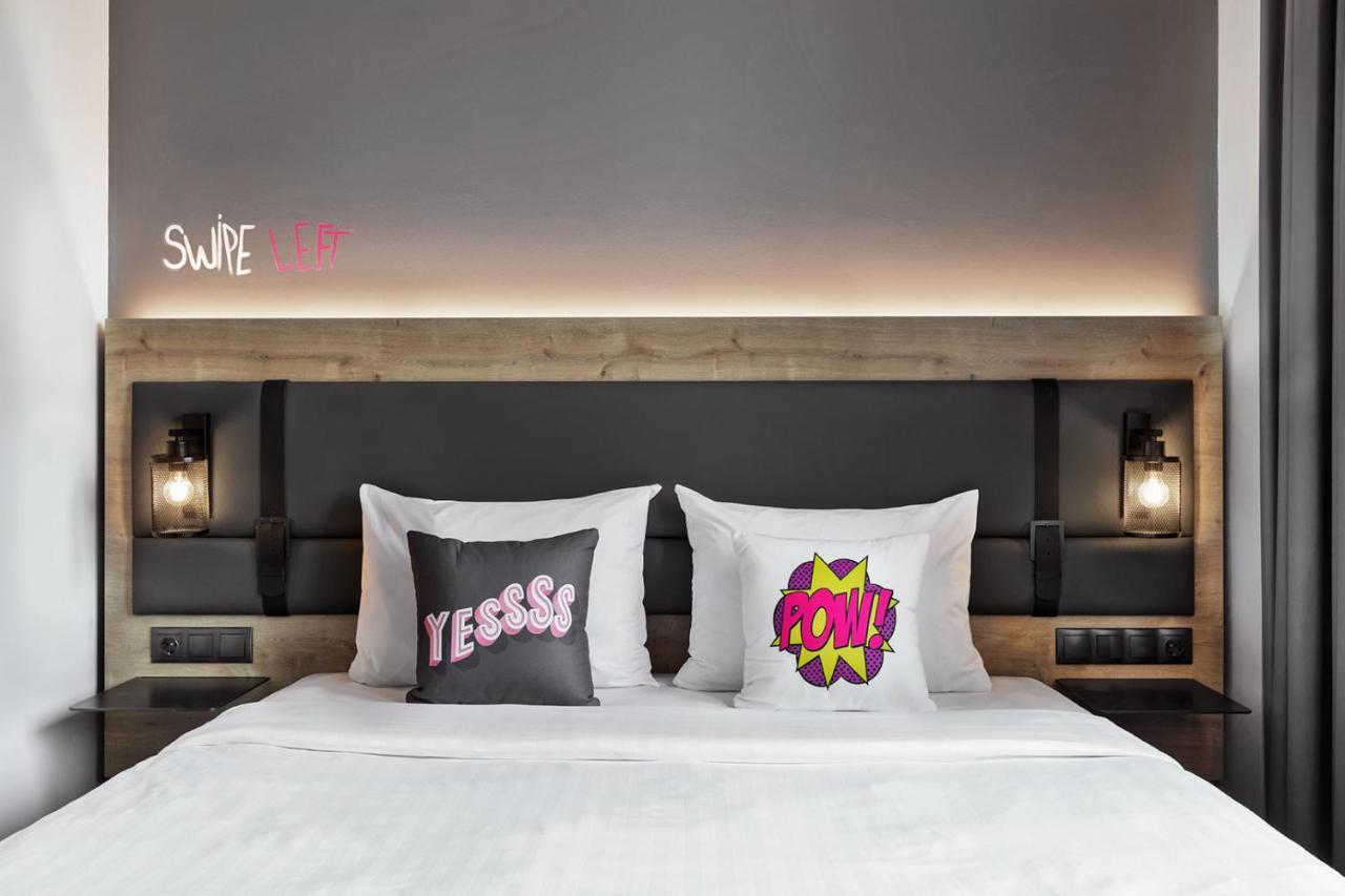 Hotel Moxy Bucharest Old Town Esterno foto