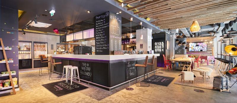 Hotel Moxy Bucharest Old Town Esterno foto