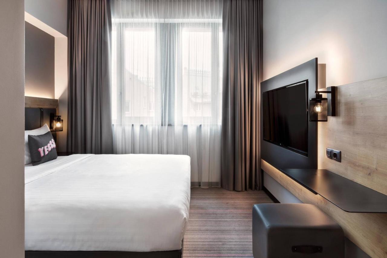 Hotel Moxy Bucharest Old Town Esterno foto