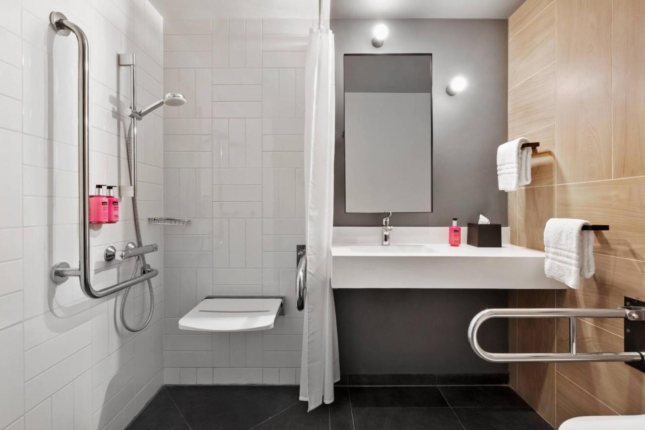 Hotel Moxy Bucharest Old Town Esterno foto
