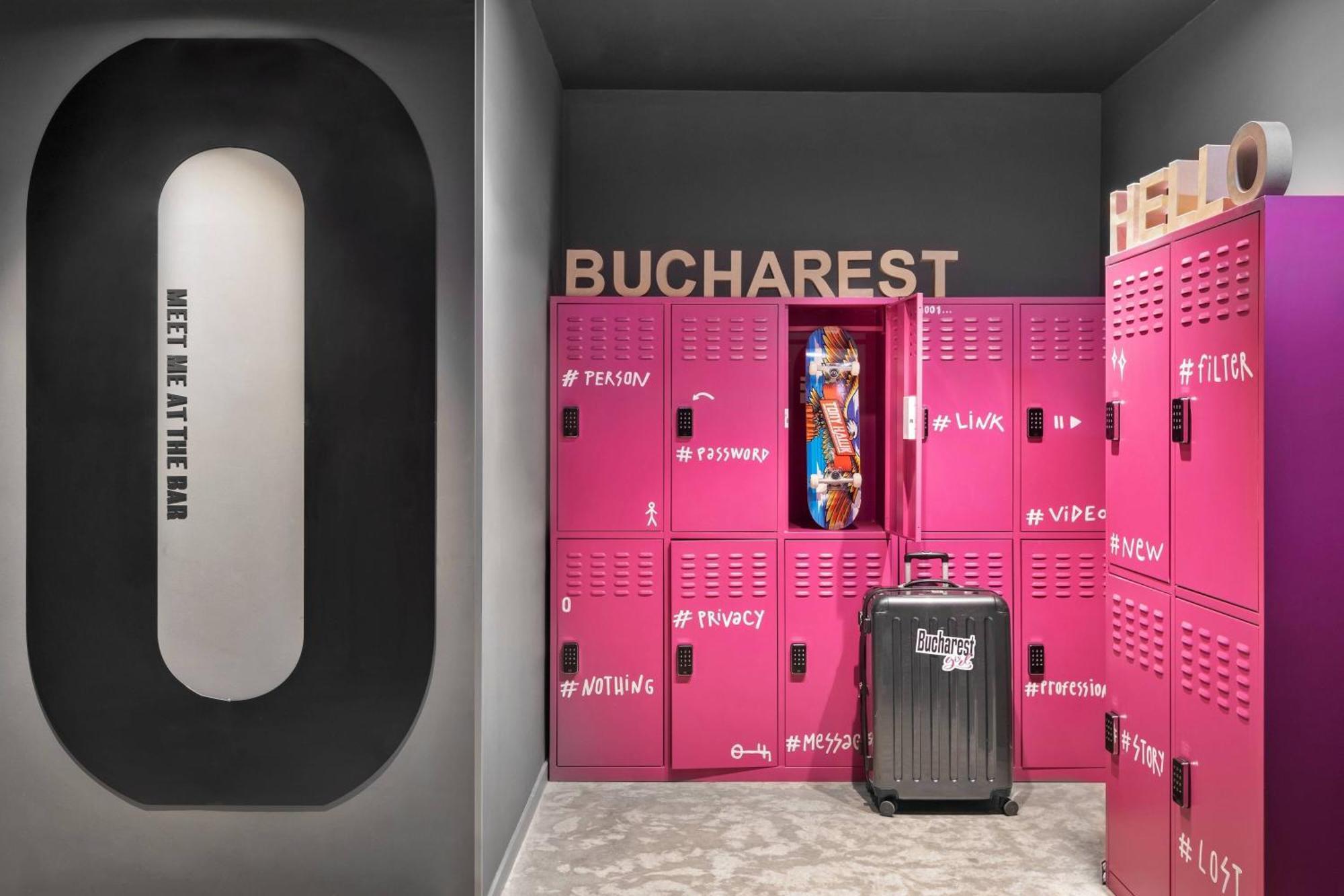 Hotel Moxy Bucharest Old Town Esterno foto