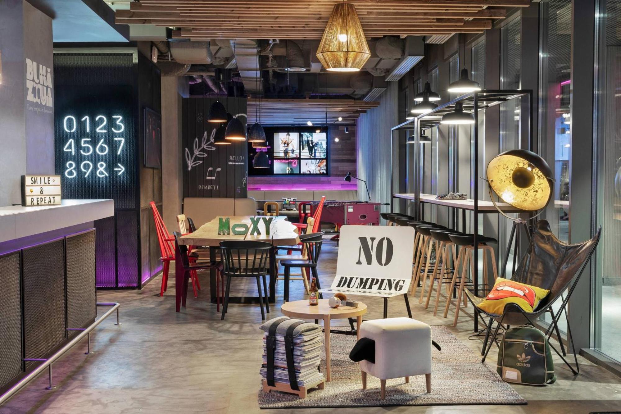 Hotel Moxy Bucharest Old Town Esterno foto