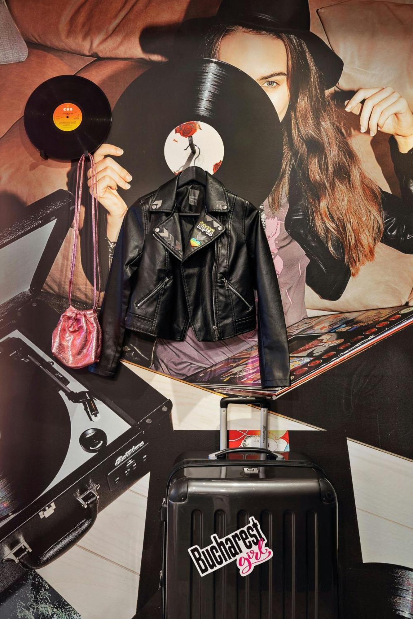Hotel Moxy Bucharest Old Town Esterno foto