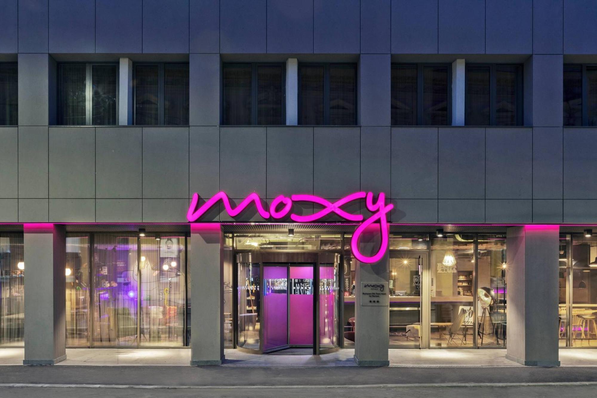 Hotel Moxy Bucharest Old Town Esterno foto