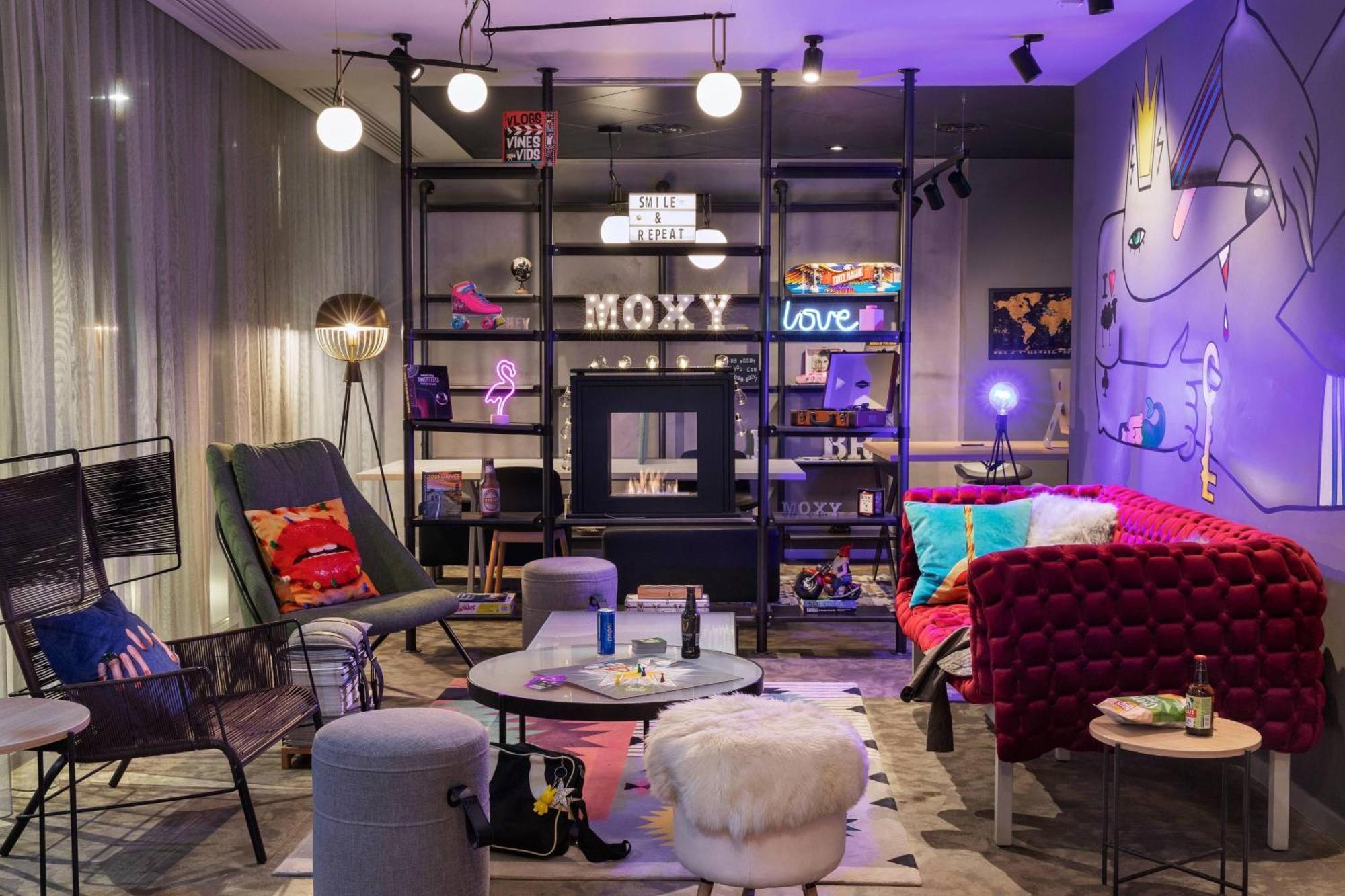 Hotel Moxy Bucharest Old Town Esterno foto