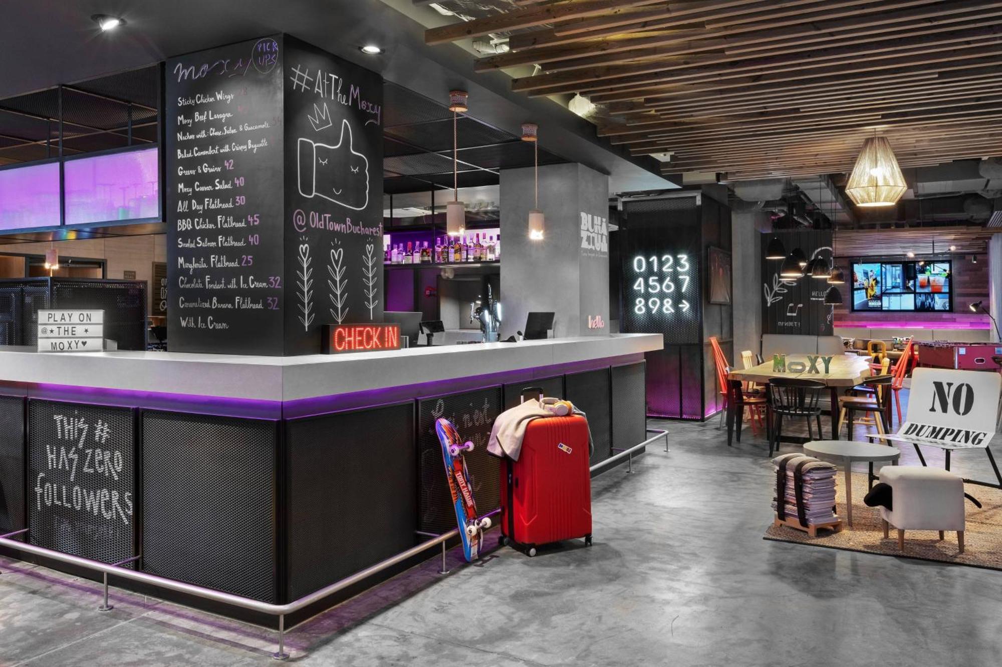 Hotel Moxy Bucharest Old Town Esterno foto