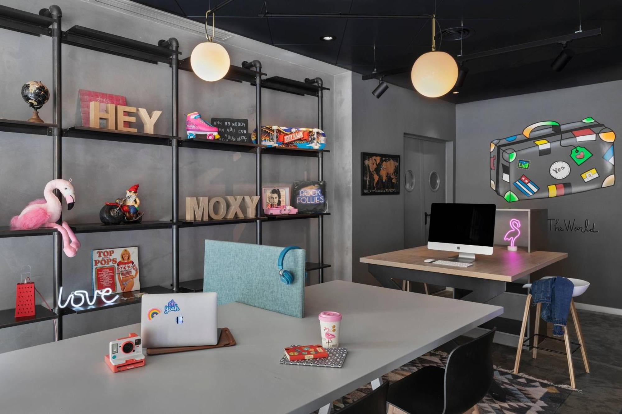 Hotel Moxy Bucharest Old Town Esterno foto